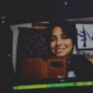 Meet your Posher, Davina